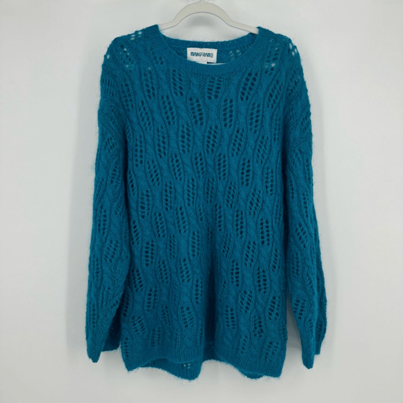 Vintage Mohair Women’s Sweater Size L Open Knit Crew Neck Blue Boho Feminine - Picture 10 of 10